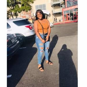 Meet your Posher, Lynnell